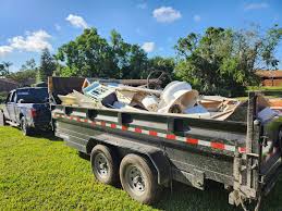 Best Attic Cleanout  in Luxora, AR